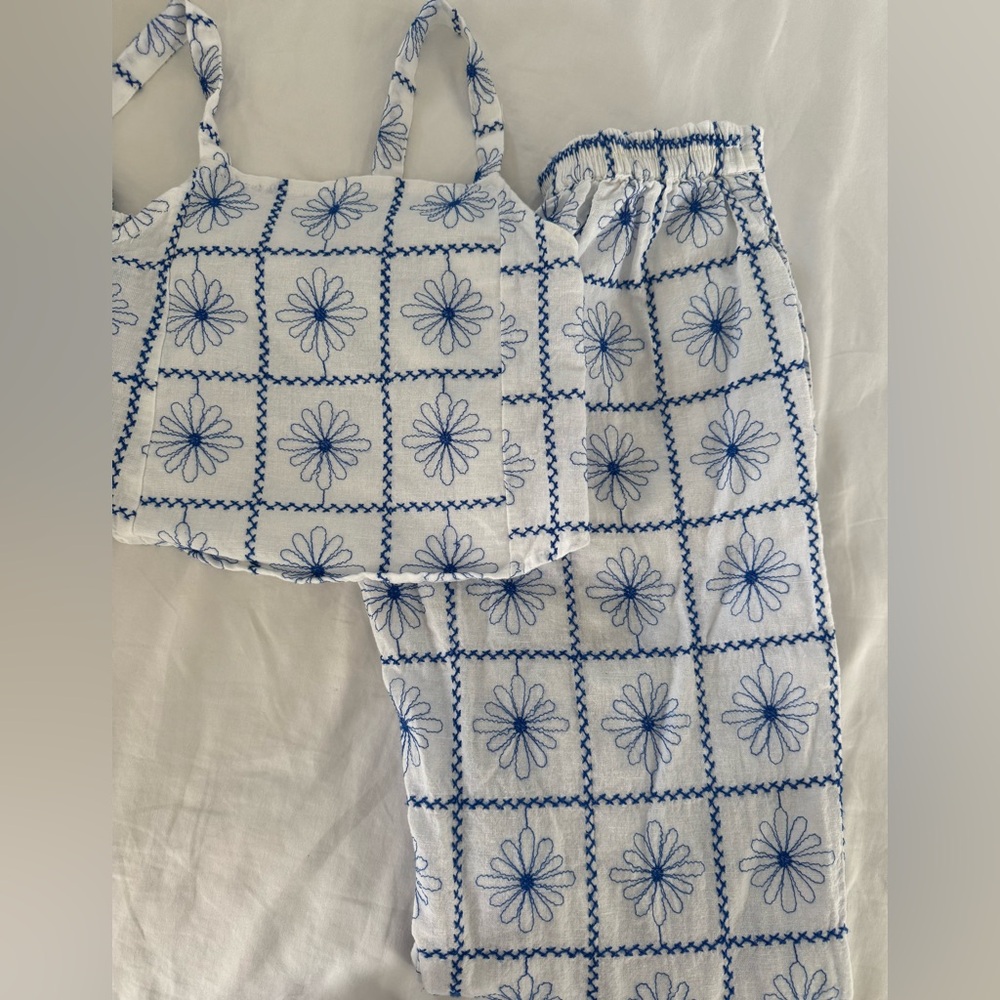 Zara Girls Blue and White Floral Two-Piece Set size 11-12 excellent condition